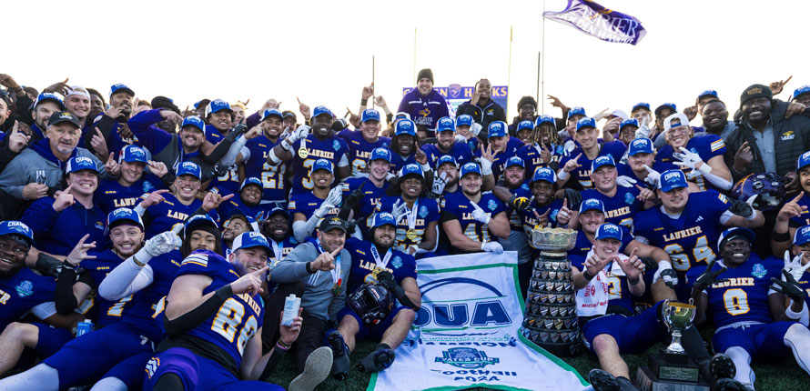 OUA winning football team photo