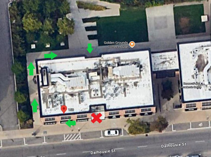 The image below highlights the alternative entrance to RCW