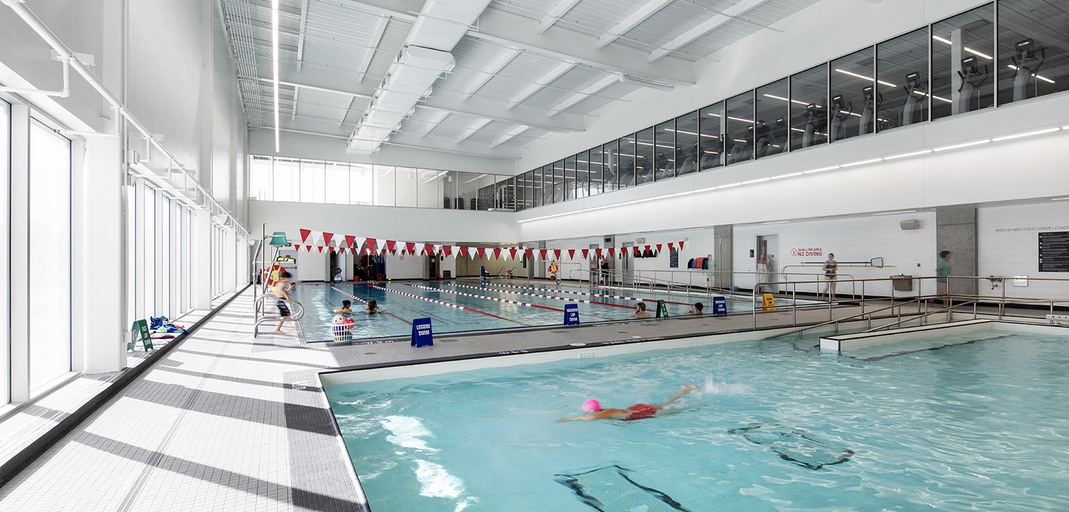 Laurier Brantford YMCA swimming pool