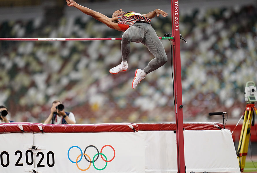 Damian Warner competing at the 2020 Olympics